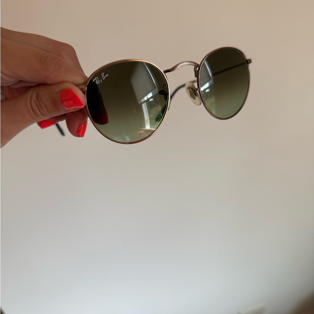 Small Ray-Ban Black and Brown Sunglasses - Picture 8 of 8